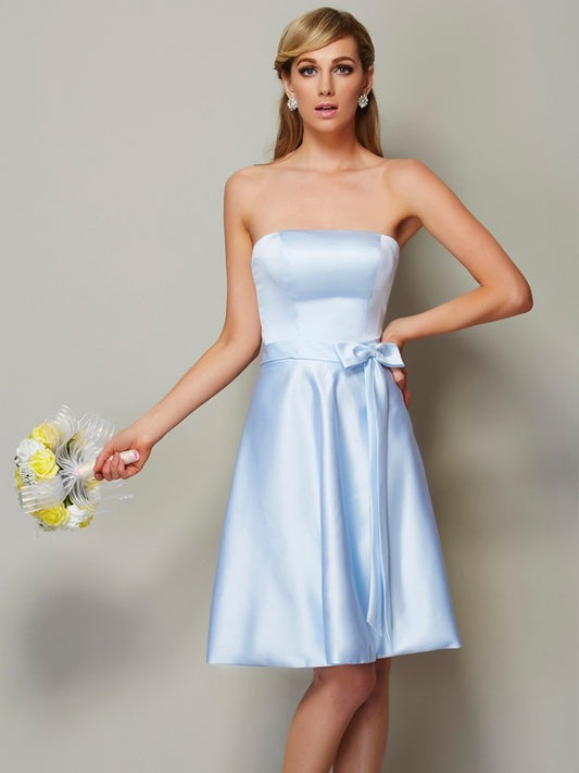 A-Line/Princess Strapless Sleeveless Bowknot Short Satin Bridesmaid Dresses