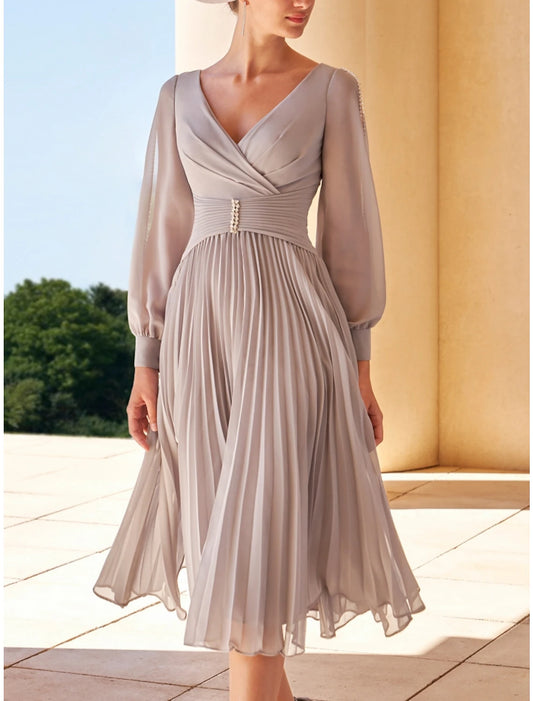 A-Line Mother of the Bride Dress Wedding Guest Elegant Petite V Neck Knee Length Chiffon Long Sleeve with Crystals Ruching