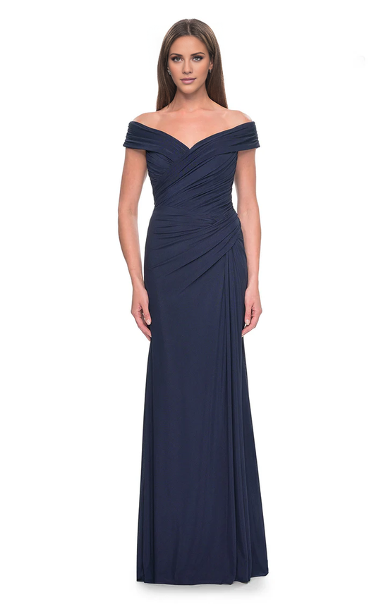 Off-shoulder V-neck sleeveless floor-length evening dress