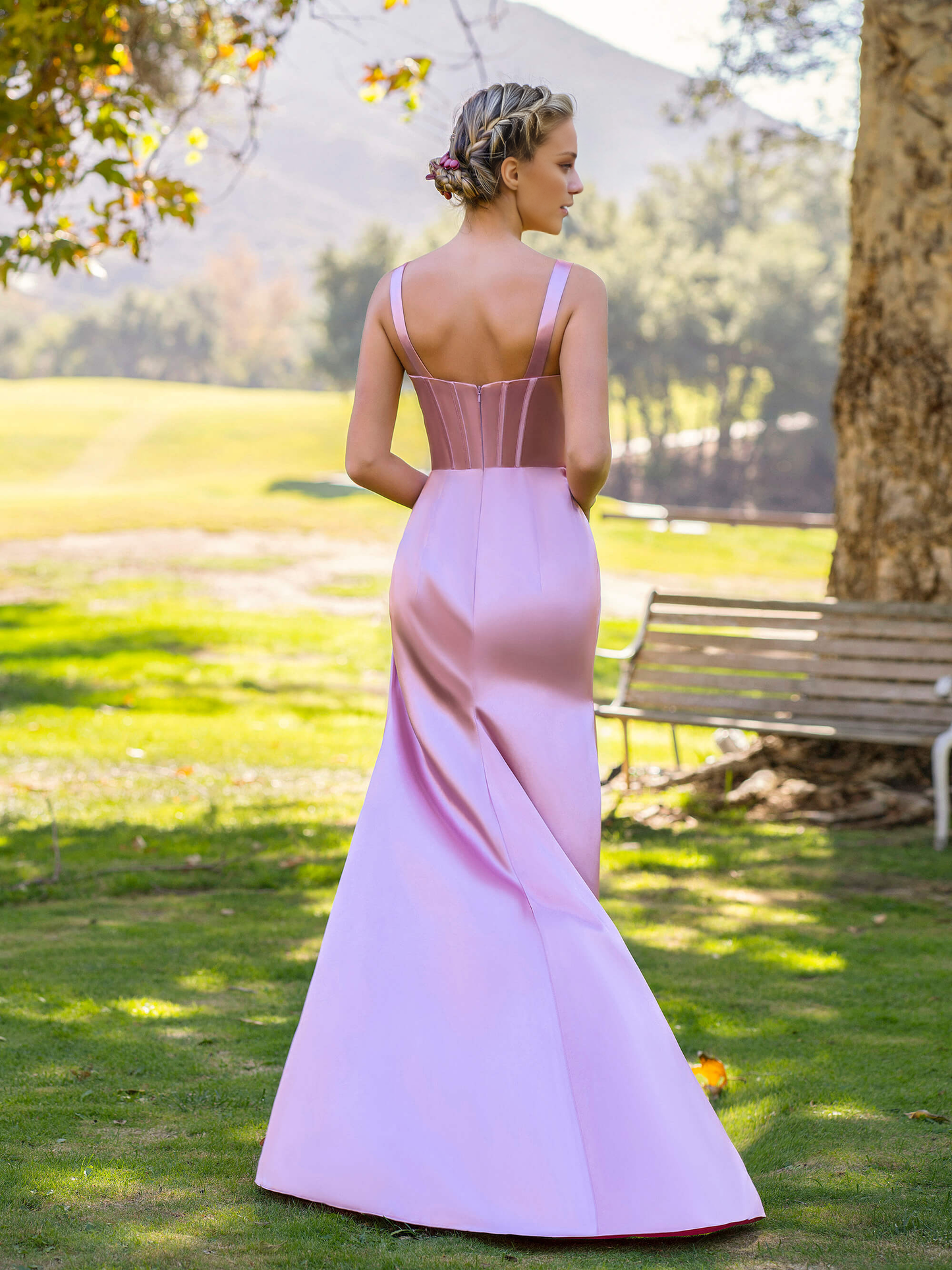 V-neck sleeveless backless satin floor-length evening gown