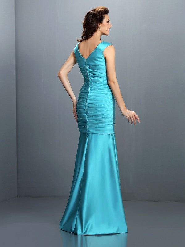 A-Line/Princess V-neck Pleats Sleeveless Long Satin Bridesmaid Dresses