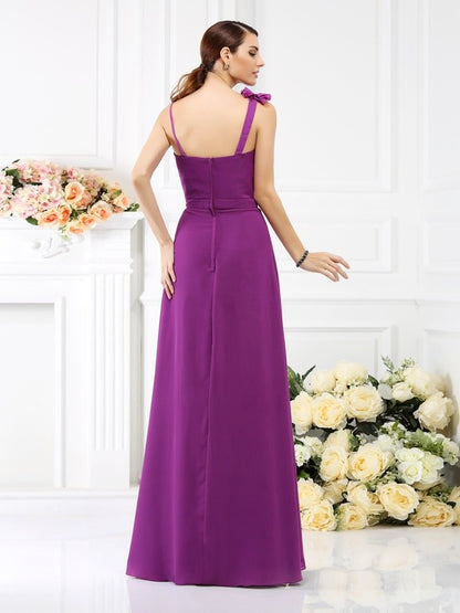 Sheath/Column Spaghetti Straps Hand-Made Flower Sleeveless Long Chiffon Bridesmaid Dresses