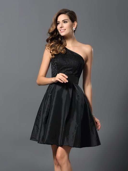 A-Line/Princess One-Shoulder Sleeveless Short Taffeta Bridesmaid Dresses