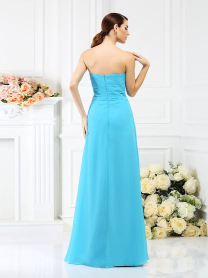 A-Line/Princess Strapless Hand-Made Flower Sleeveless Long Chiffon Bridesmaid Dresses