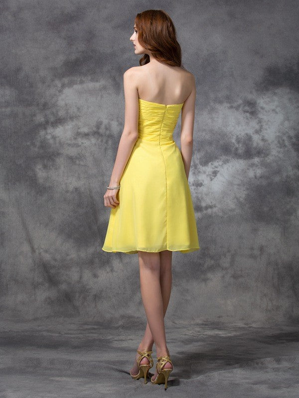 A-line/Princess Sweetheart Ruched Sleeveless Short Chiffon Bridesmaid Dresses