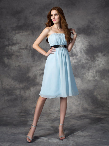 A-line/Princess Strapless Rhinestone Sleeveless Short Chiffon Bridesmaid Dresses