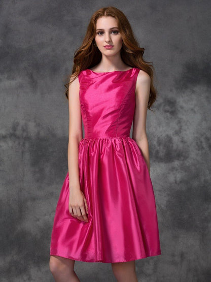 A-line/Princess Bateau Ruched Sleeveless Short Taffeta Bridesmaid Dresses