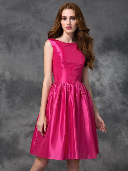 A-line/Princess Bateau Ruched Sleeveless Short Taffeta Bridesmaid Dresses