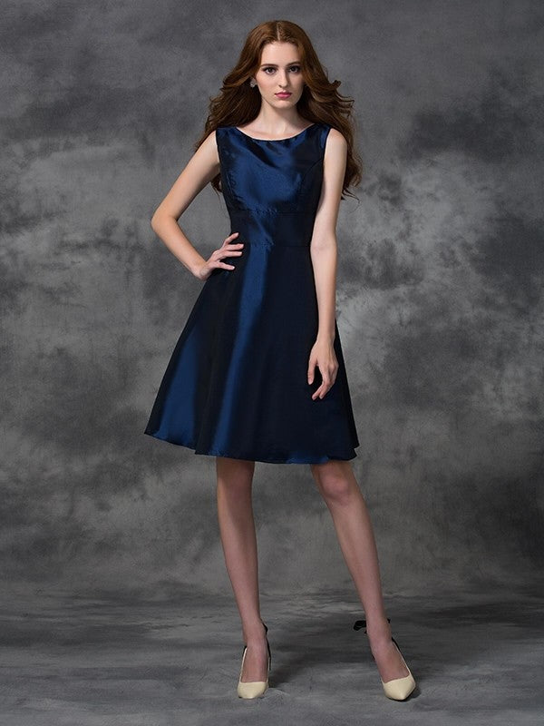 A-line/Princess Scoop Sleeveless Short Taffeta Bridesmaid Dresses