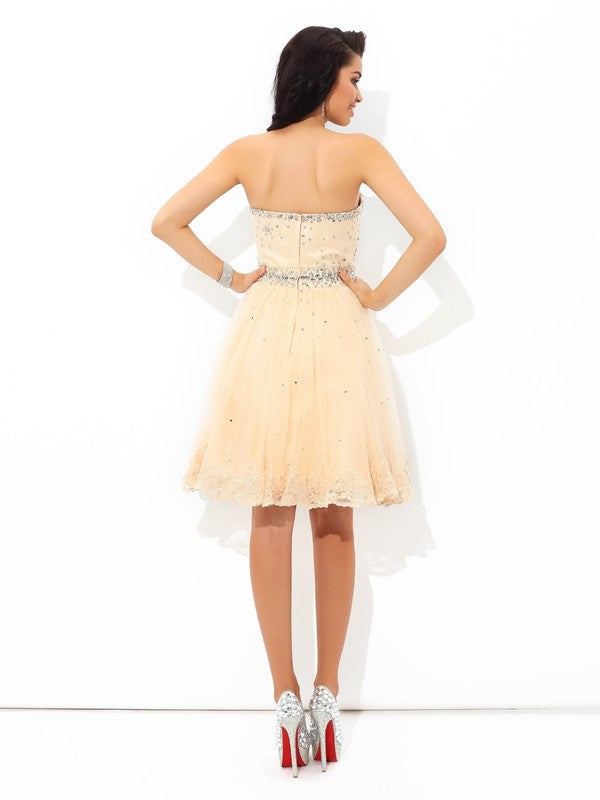 A-Line/Princess Sweetheart Beading Sleeveless Short Satin Cocktail Dresses