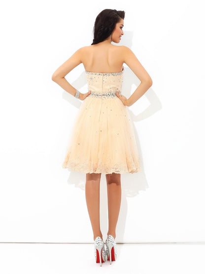 A-Line/Princess Sweetheart Beading Sleeveless Short Satin Cocktail Dresses