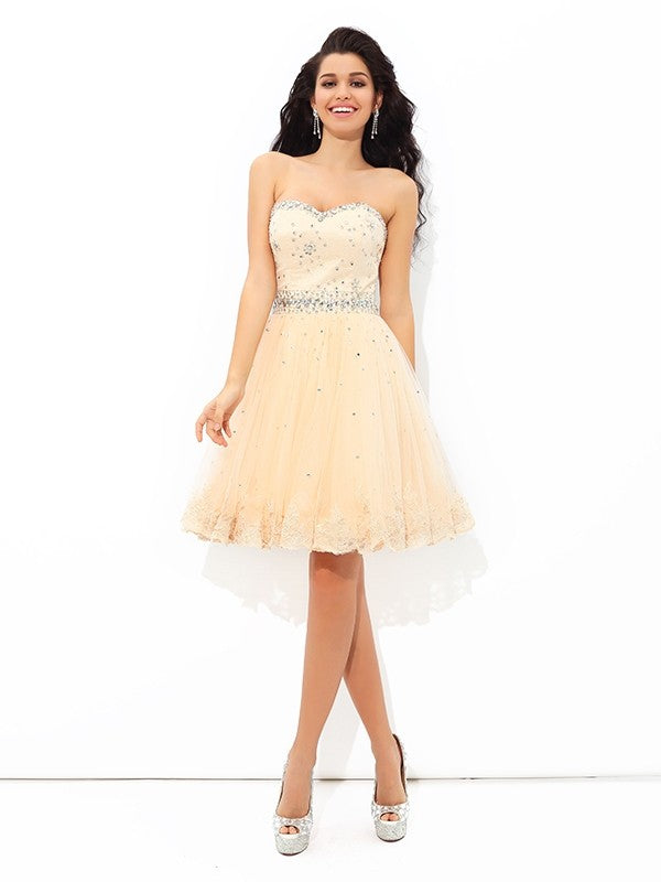 A-Line/Princess Sweetheart Beading Sleeveless Short Satin Cocktail Dresses