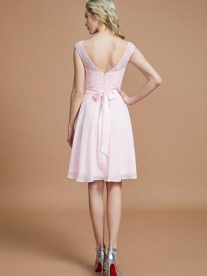 A-Line/Princess Bateau Sleeveless Lace Short/Mini Chiffon Bridesmaid Dresses