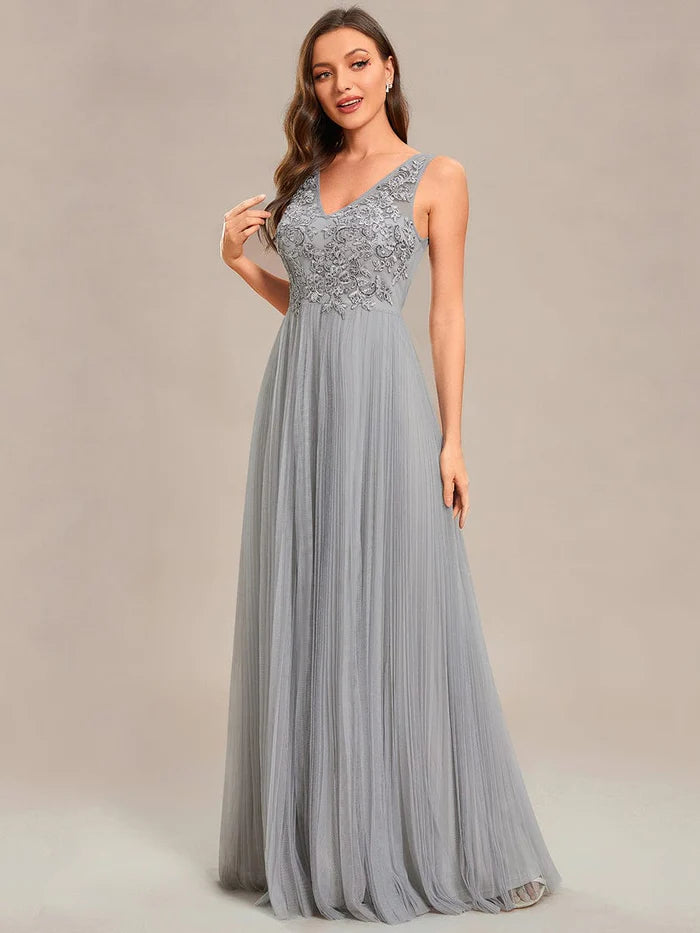 Exquisite Applique Embroidery Bodice Sleeveless A-Line Tulle Evening Dress