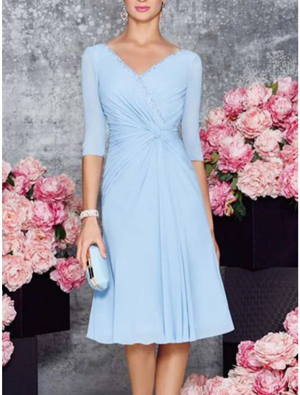 A-Line Mother of the Bride Dress Wedding Guest Elegant Party Petite V Neck Knee Length Chiffon Lace Half Sleeve with Ruching Solid Color