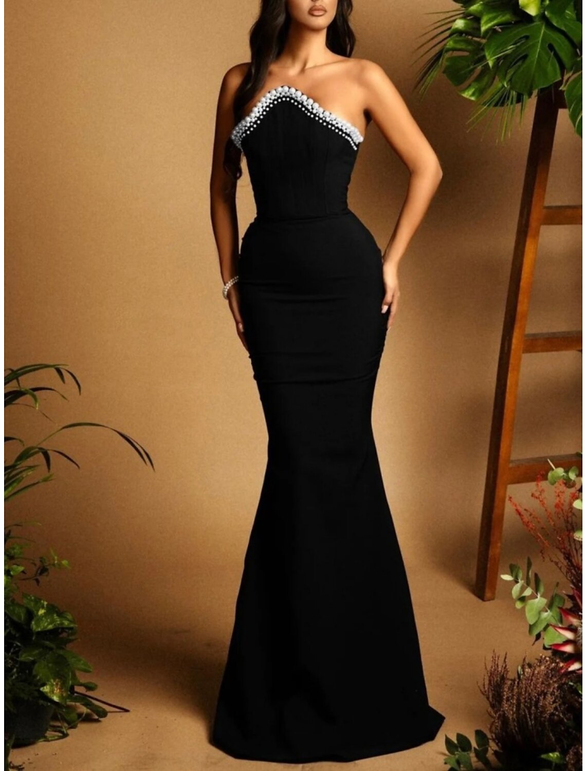 Mermaid / Trumpet Evening Gown Elegant Dress Formal Sweep / Brush Train Black Dress Sleeveless Strapless Stretch Fabric with Ruched Beading