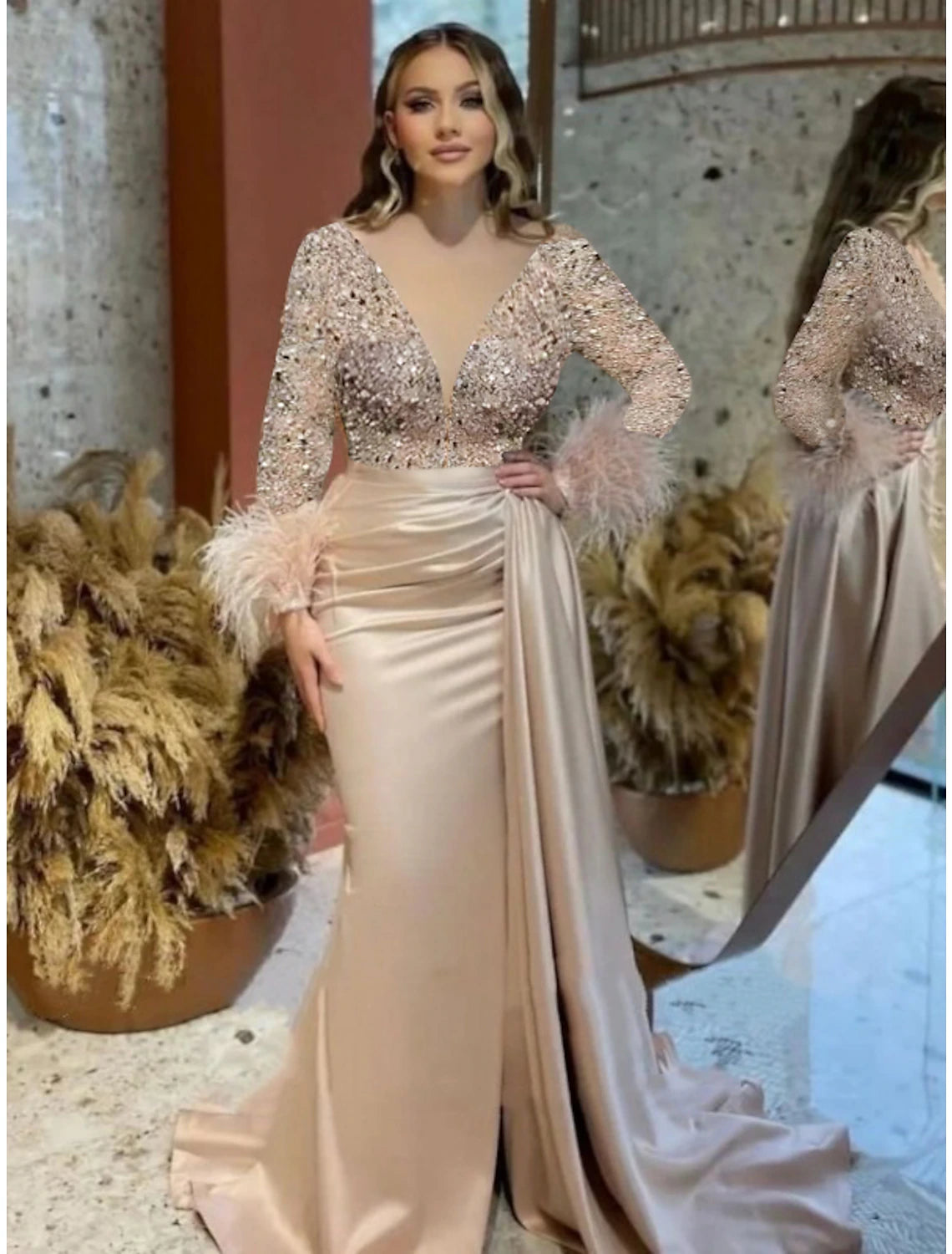 Mermaid / Trumpet Evening Gown Elegant Dress Formal Wedding Court Train Long Sleeve V Neck Satin with Feather Glitter Ruched