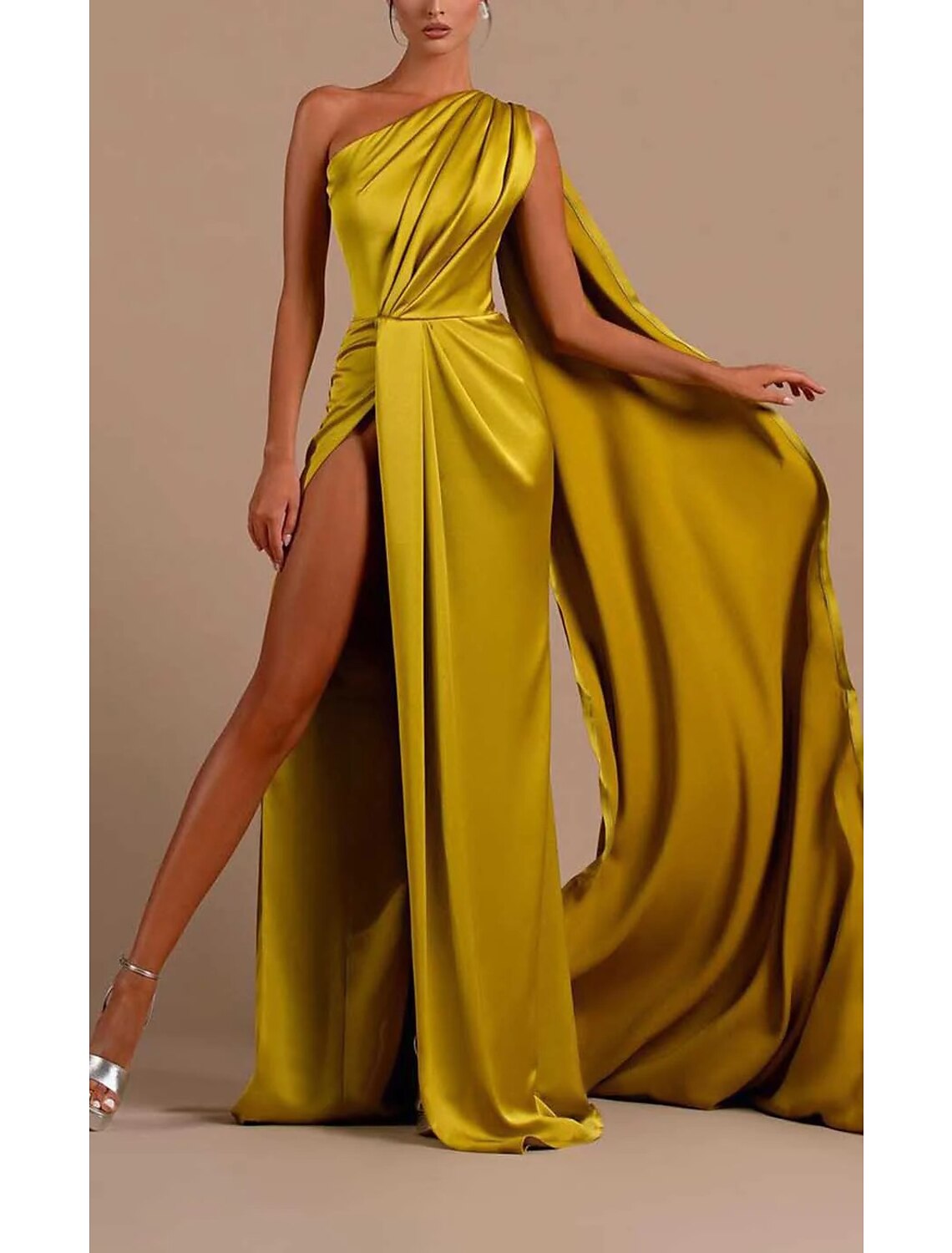 Mermaid / Trumpet Evening Gown High Split Dress Masquerade Court Train Sleeveless One Shoulder Capes Satin with Ruched Slit