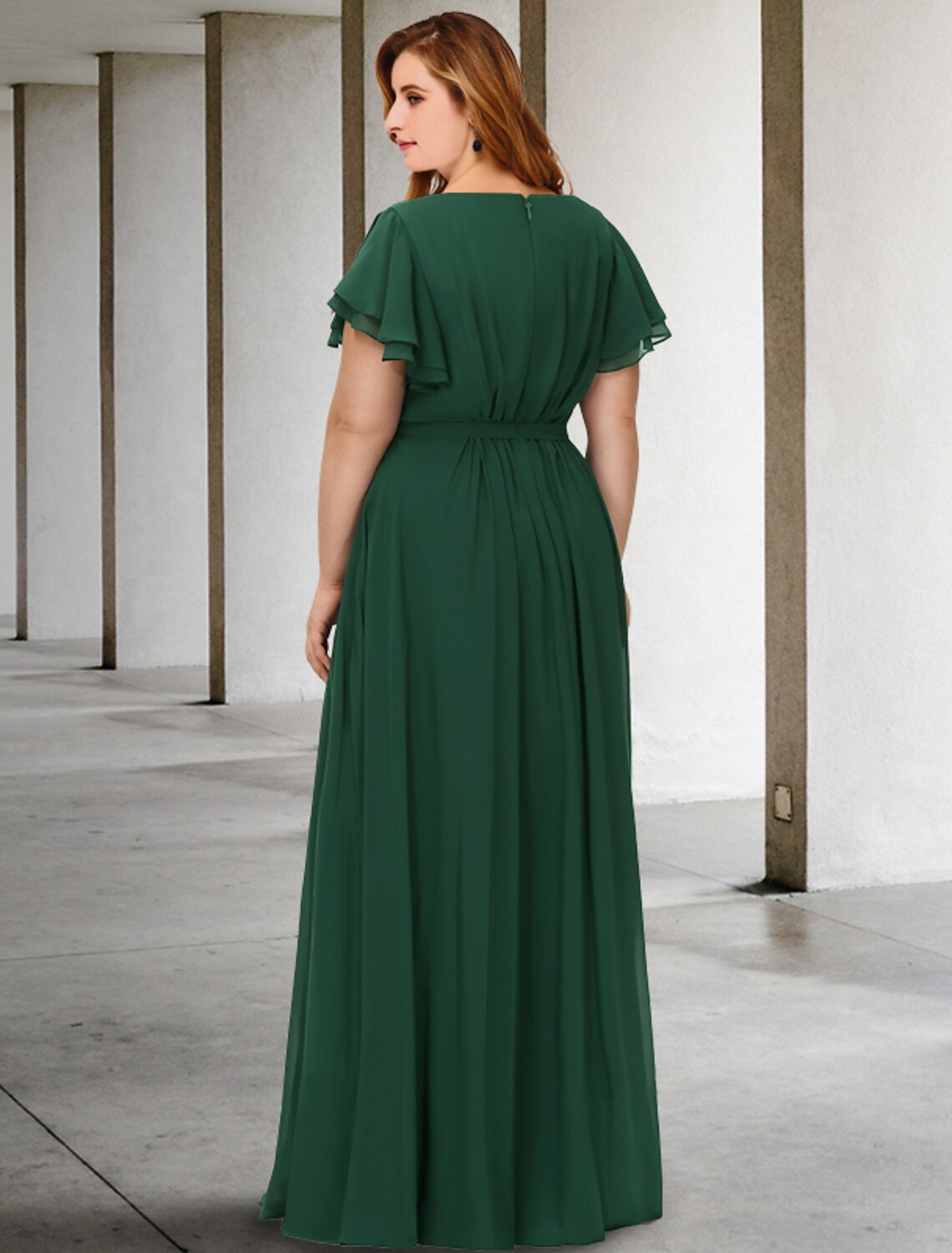 A-Line Mother of the Bride Dresses Plus Size Hide Belly Curve Elegant Dress Formal Floor Length Short Sleeve Jewel Neck Chiffon with Pleats