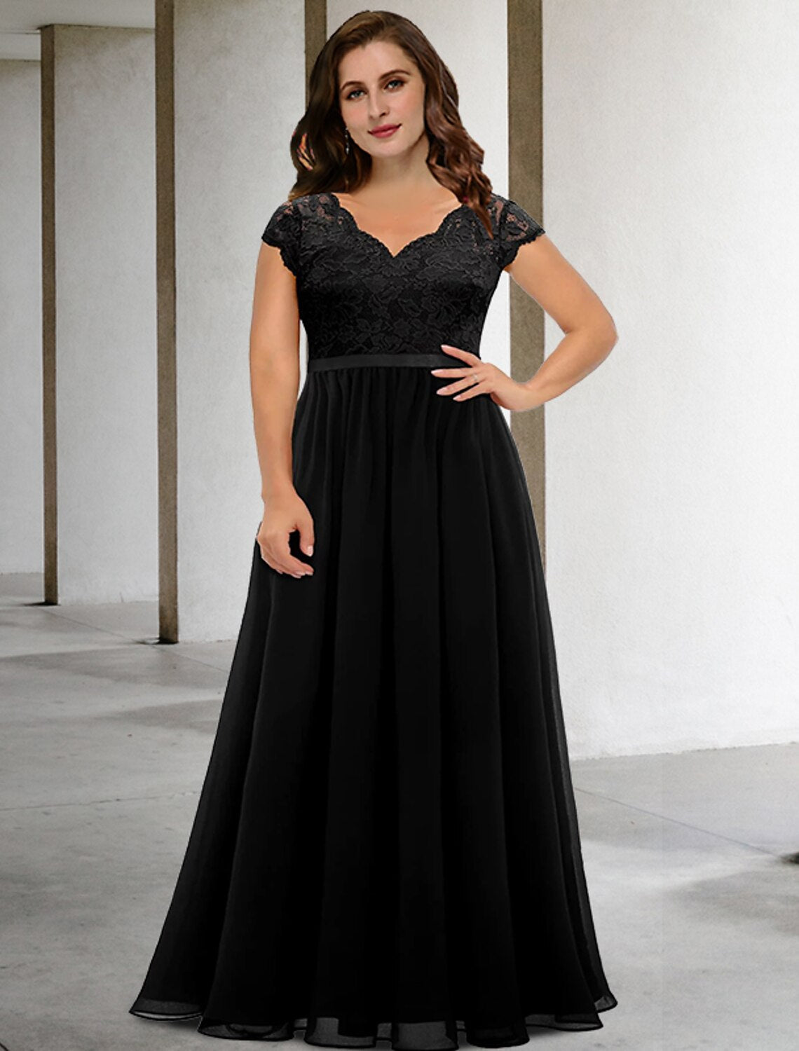 A-Line Mother of the Bride Dresses Plus Size Hide Belly Curve Elegant Dress Formal Floor Length Short Sleeve V Neck Chiffon with Pleats Appliques