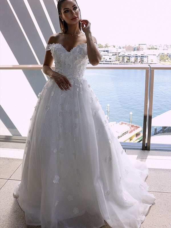 Ball Gown V-neck Tulle Applique Sleeveless Chapel Train Wedding Dresses