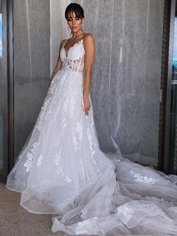 A-Line/Princess Tulle Spaghetti Straps Sleeveless Applique Court Train Wedding Dresses