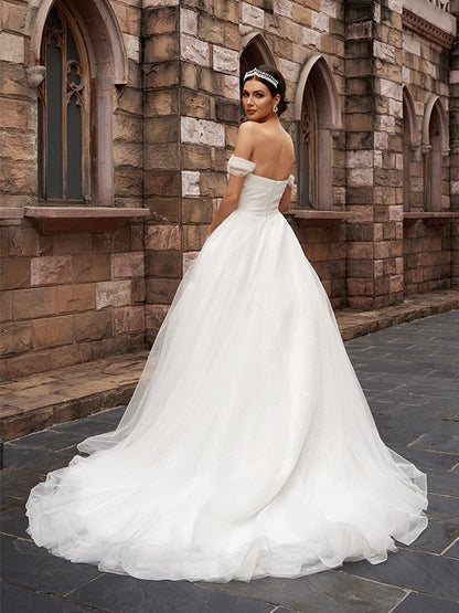 A-Line/Princess Off-the-Shoulder Tulle Sleeveless Ruched Court Train Wedding Dresses