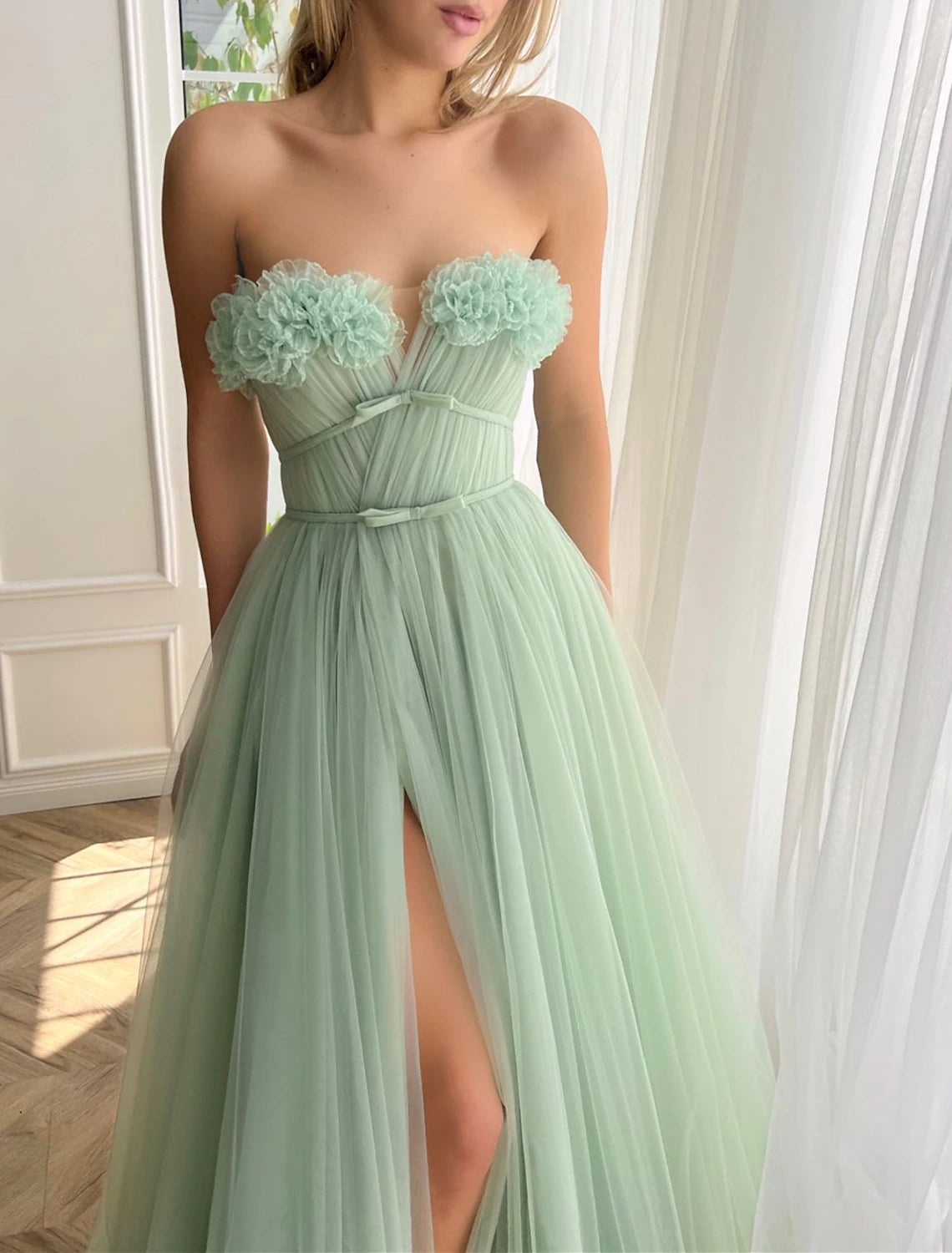 A-Line Evening Gown Floral Dress Formal Wedding Guest Court Train Sleeveless Strapless Tulle with Bow(s) Slit