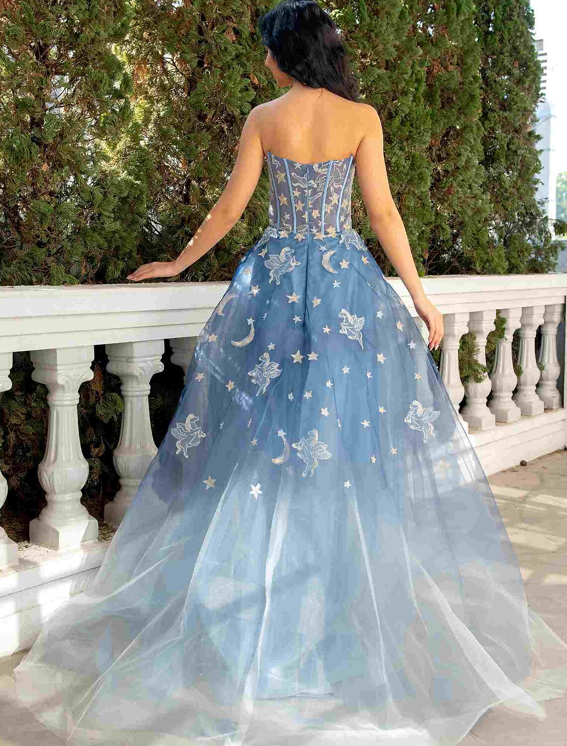 Ball Gown Prom Dresses Luxurious Dress Wedding Guest Wedding Party Court Train Sleeveless Strapless Lace with Sequin Appliques