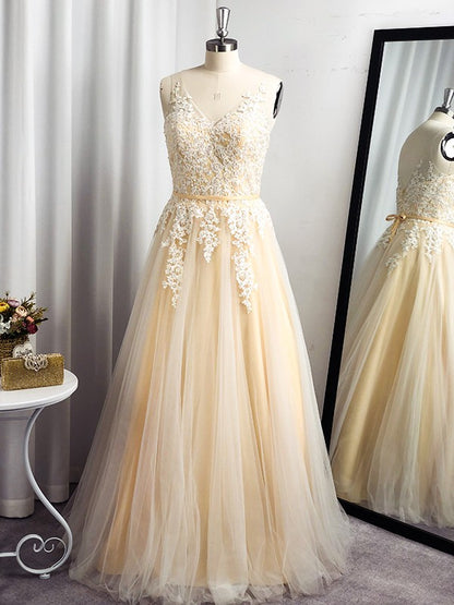 A-Line/Princess Tulle Applique Sleeveless Floor-Length Straps Dresses