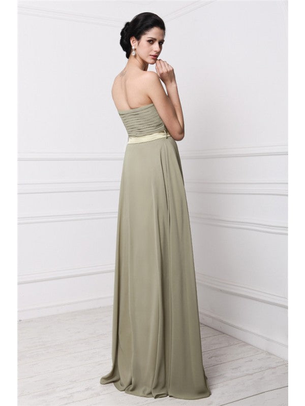 Sheath/Column Strapless Sleeveless Hand-Made Flower Pleats Long Chiffon Bridesmaid Dresses