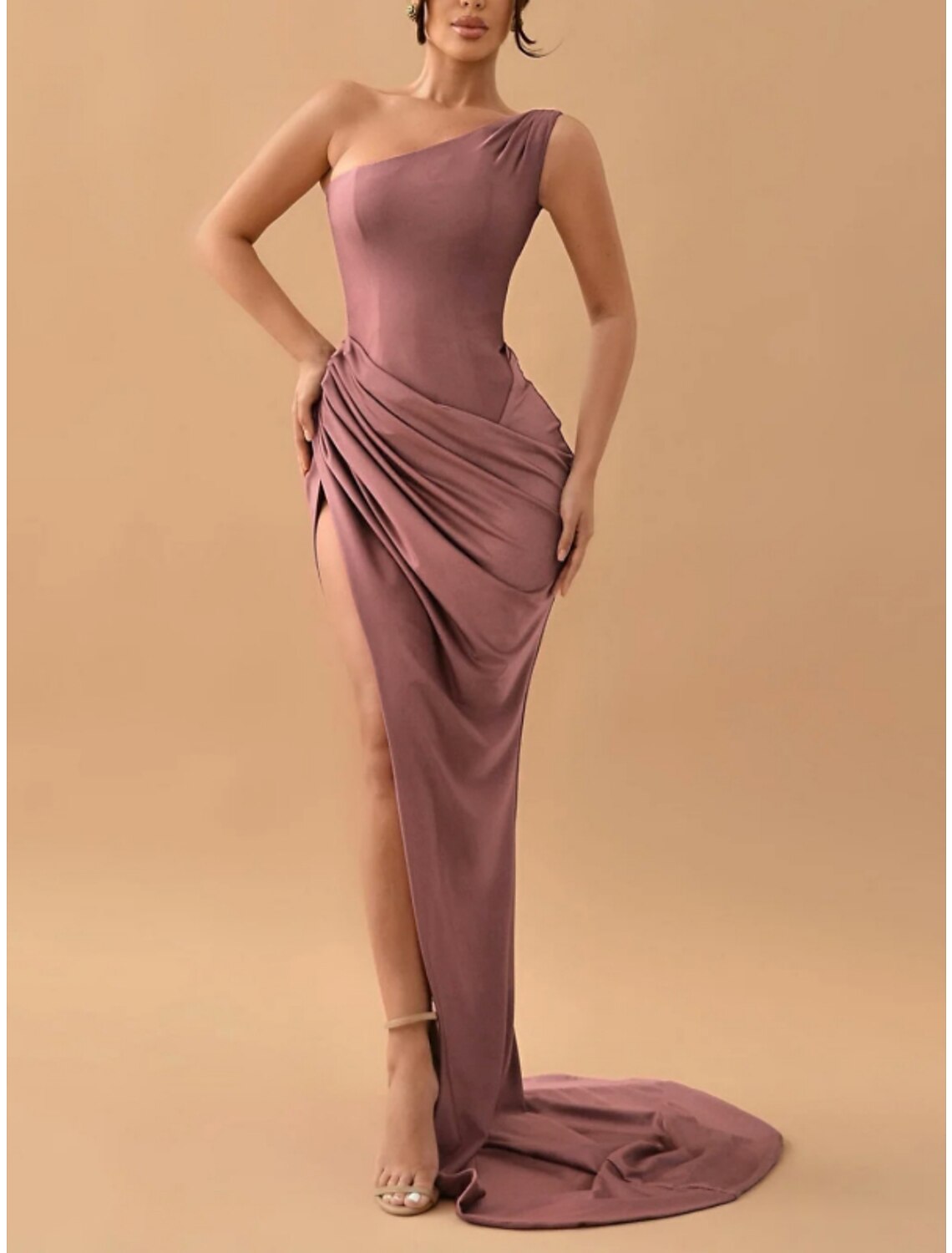 Sheath / Column Evening Gown High Split Dress Formal Sweep / Brush Train Sleeveless One Shoulder Satin with Ruched Slit