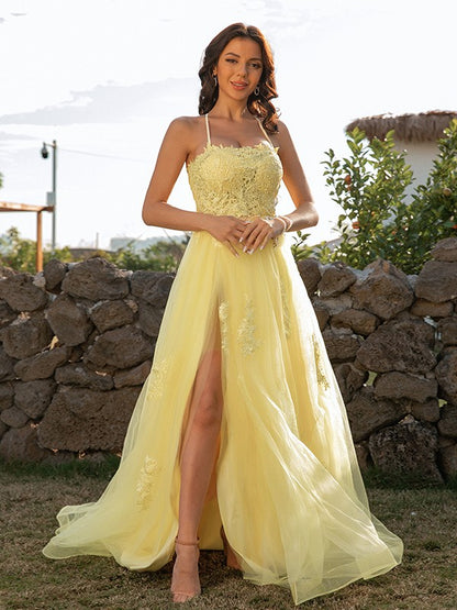 A-Line/Princess Tulle Applique Halter Sleeveless Sweep/Brush Train Dresses