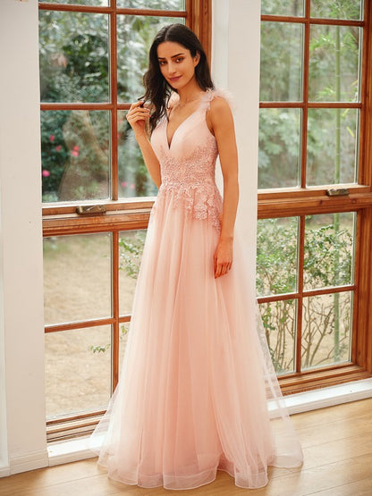 A-Line/Princess Tulle Applique V-neck Sleeveless Floor-Length Dresses