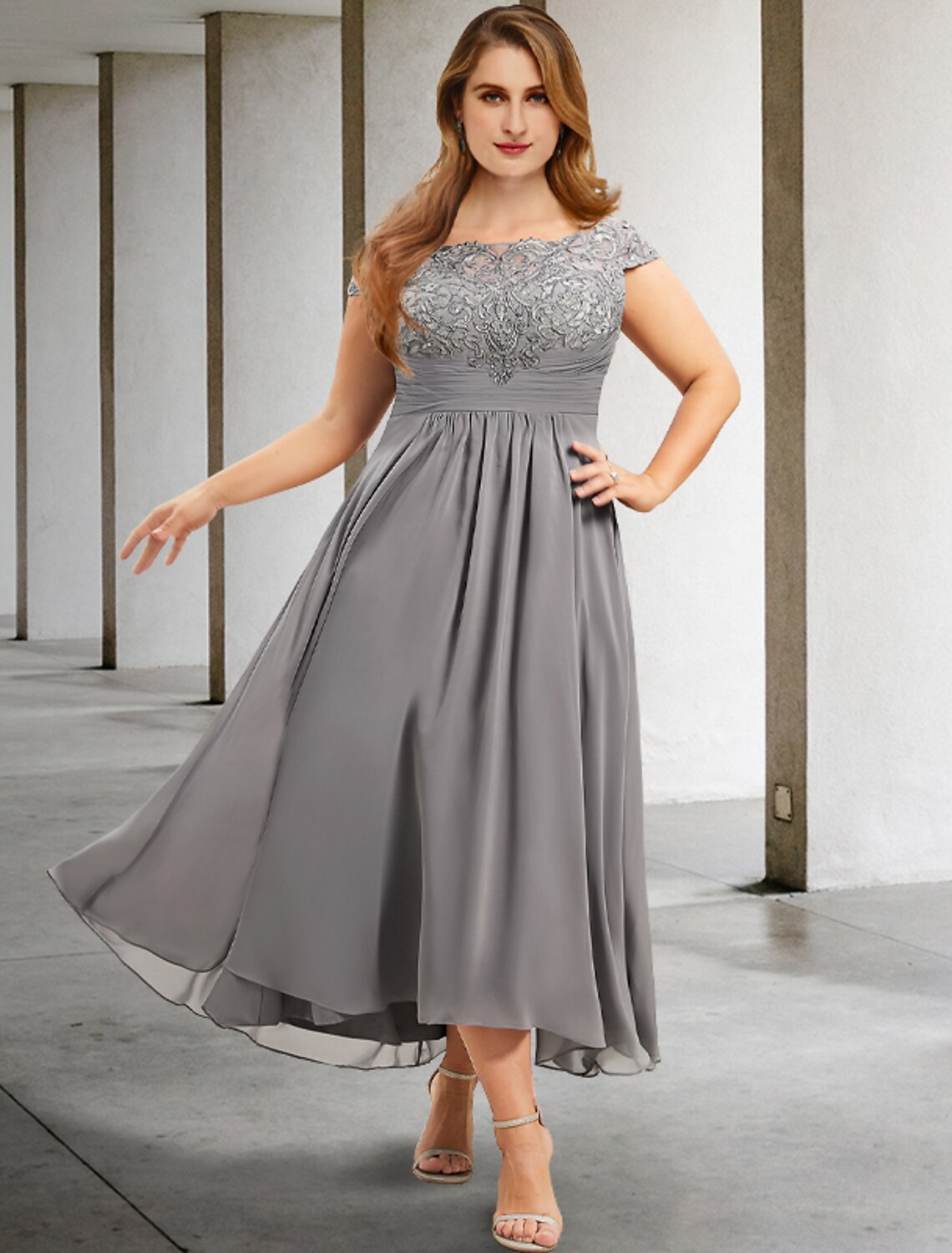 A-Line Mother of the Bride Dresses Plus Size Hide Belly Curve Elegant Dress Formal Tea Length Short Sleeve Jewel Neck Chiffon with Pleats Ruched Appliques Fall