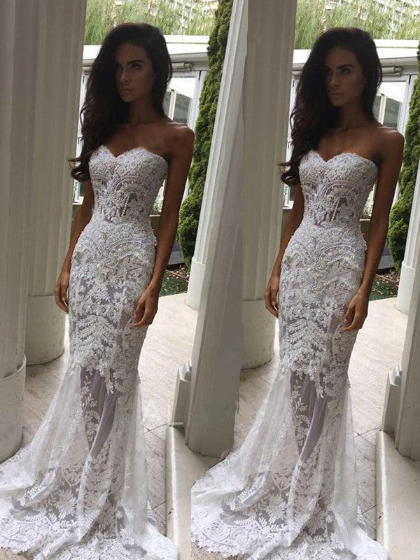 Trumpet/Mermaid Sweetheart Court Train Applique Sleeveless Lace Wedding Dresses