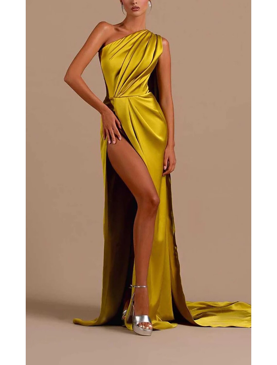 Mermaid / Trumpet Evening Gown High Split Dress Masquerade Court Train Sleeveless One Shoulder Capes Satin with Ruched Slit