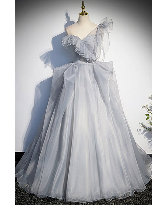 Noble and chic gray pleated thin gauze fluffy sleeveless ball dress with gray A-shaped V-neck satin back hollowed out and ground length evening dress