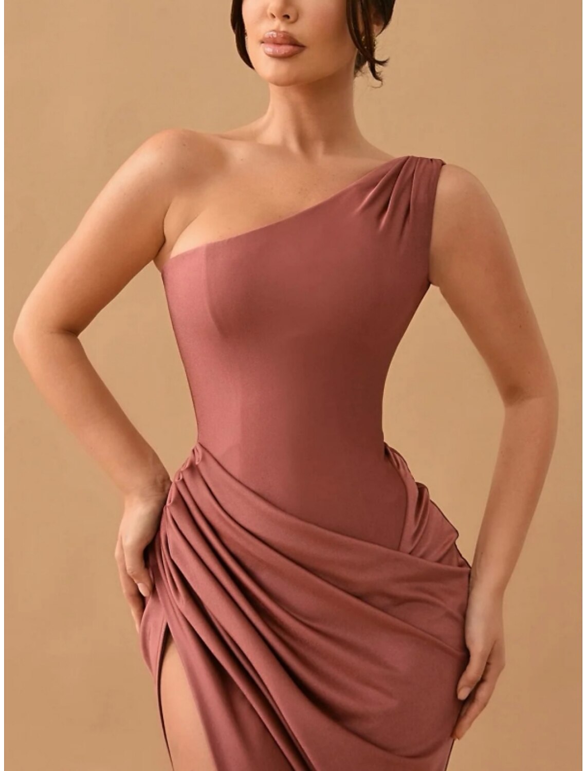 Sheath / Column Evening Gown High Split Dress Formal Sweep / Brush Train Sleeveless One Shoulder Satin with Ruched Slit