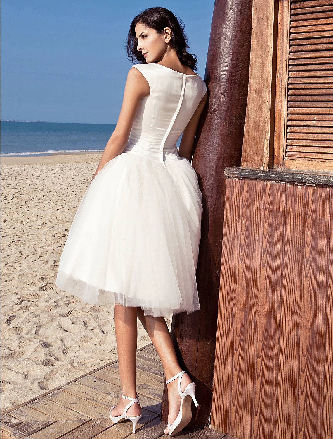 Beach Little White Dresses Wedding Dresses A-Line Scoop Neck Cap Sleeve Knee Length Satin Bridal Gowns With Draping